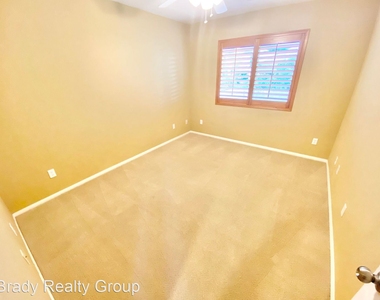 1620 White Mesquite Place - Photo Thumbnail 23