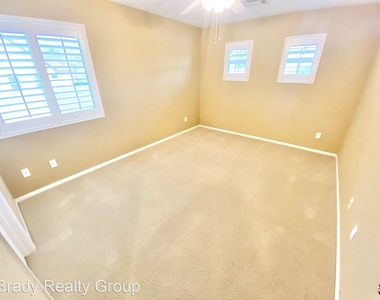 1620 White Mesquite Place - Photo Thumbnail 9