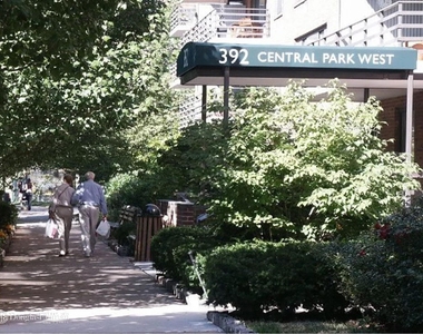 392 Central Park W - Photo Thumbnail 12