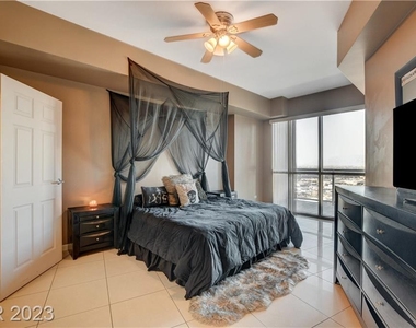 200 West Sahara Avenue - Photo Thumbnail 8