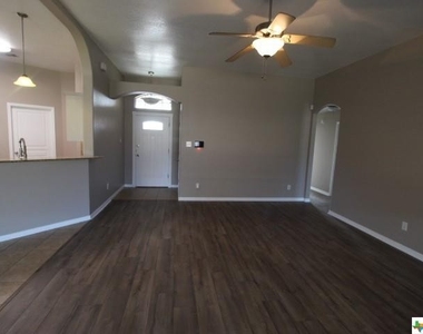 2922 Sunflower Trail - Photo Thumbnail 17