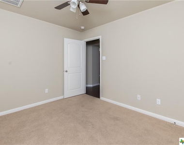 3505 Castleton Drive - Photo Thumbnail 31