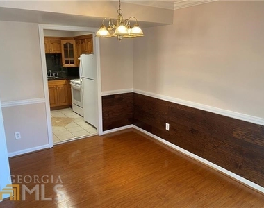 3097 Colonial Way - Photo Thumbnail 5