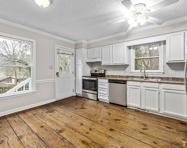 5401 Sunningdale Pl - Photo Thumbnail 4