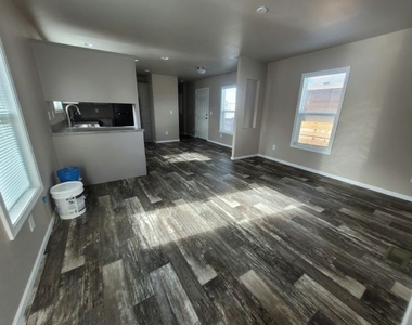 4650 E. Lake Mead Blvd - Photo Thumbnail 5