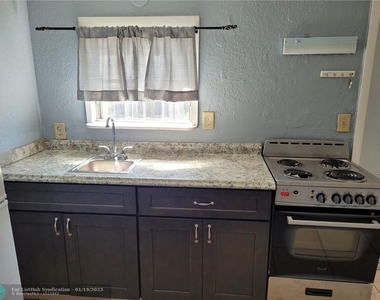 10482 Marina Way Unit B - Photo Thumbnail 4