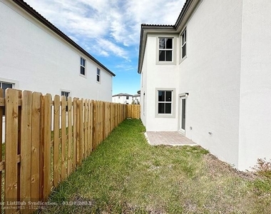 2441 Nw 131 Cir - Photo Thumbnail 27