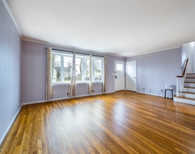 1103 Kent Pl - Photo Thumbnail 4