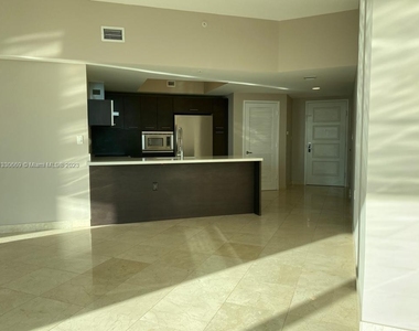 150 Sunny Isles Blvd - Photo Thumbnail 3