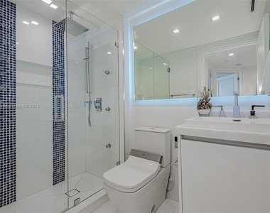 17555 Collins Ave - Photo Thumbnail 36