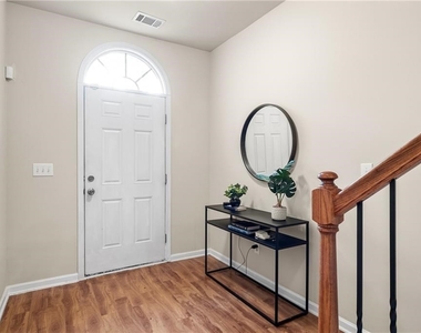 2857 Ridgeview Drive Sw - Photo Thumbnail 7