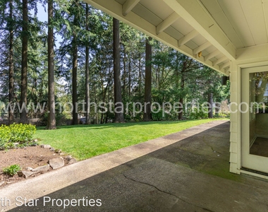 2585 Dellwood Dr - Photo Thumbnail 40