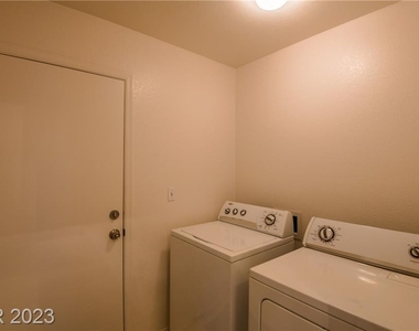 5920 Taj Mahal Drive - Photo Thumbnail 10