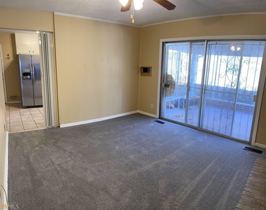 3027 Nw Collier Drive - Photo Thumbnail 4