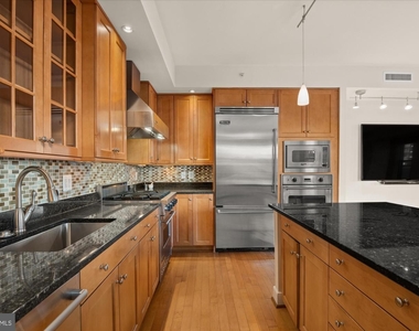 7710 Woodmont Ave #513 - Photo Thumbnail 13