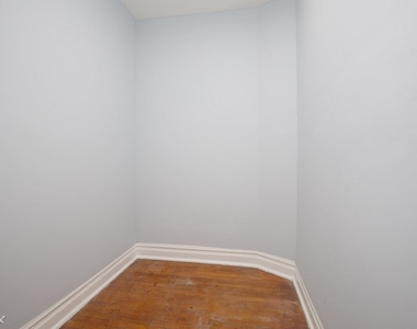 3649 W. Montrose, Unit M3 - Photo Thumbnail 5