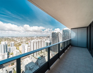 1000 Brickell Plz - Photo Thumbnail 29