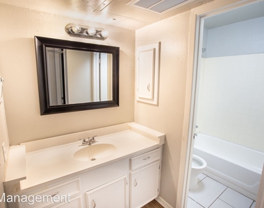 5656 Live Oak Street Apt. 101 - Photo Thumbnail 7