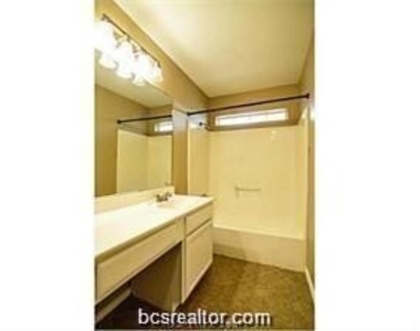 2307 Carnation Court - Photo Thumbnail 16