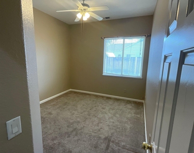 2624 Tolusa Court - Photo Thumbnail 20