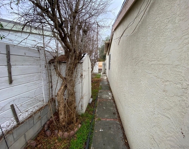 9516 Larrabee Ave - Photo Thumbnail 31