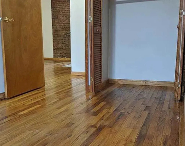540 East 5th Street - Photo Thumbnail 7