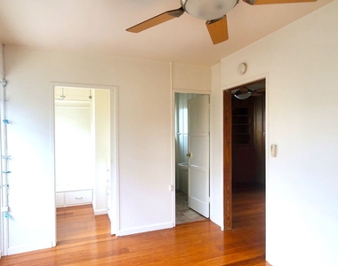 353 Bay Shore Avenue - Photo Thumbnail 3