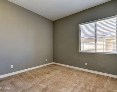 5810 N Elton Place - Photo Thumbnail 17