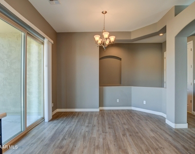 5810 N Elton Place - Photo Thumbnail 8