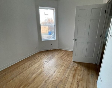 4931 W Jackson Blvd 1 - Photo Thumbnail 4