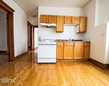 2542 S Trumbull Ave - Photo Thumbnail 5