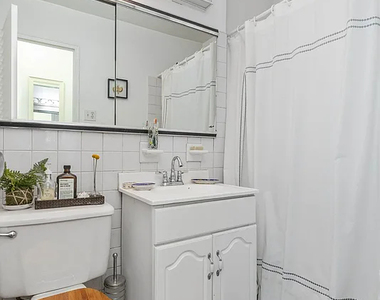 West 74th Street - Photo Thumbnail 4