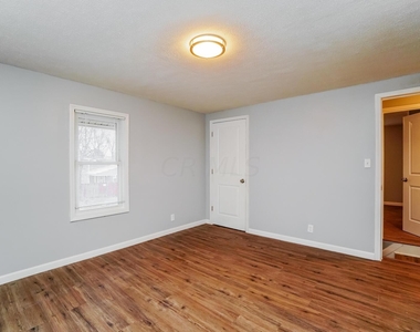 2186 Springmont Avenue - Photo Thumbnail 1