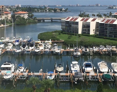 7922 Sailboat Key Boulevard S - Photo Thumbnail 36