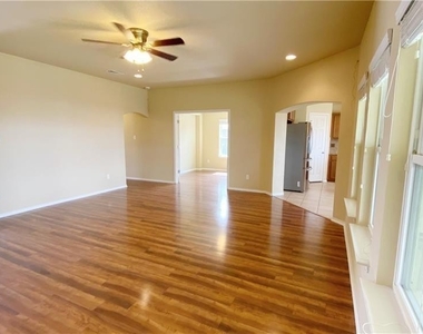 2104 Golden Eagle Drive - Photo Thumbnail 4