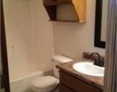 14205 Briarcliff Drive - Photo Thumbnail 10