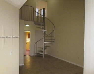 8365 Sw 152nd Ave - Photo Thumbnail 2