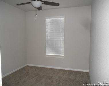 9729 Novacek Blvd - Photo Thumbnail 3