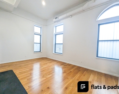 618 Bushwick Avenue - Photo Thumbnail 1