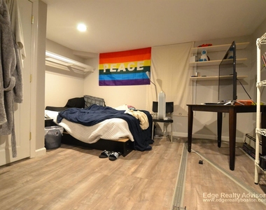 25 Long Ave Apt 1 - Photo Thumbnail 10