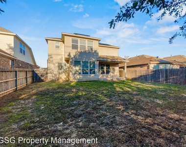 27410 Valle Verde - Photo Thumbnail 23