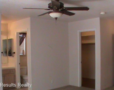 7744 Wedlock Ln - Photo Thumbnail 3