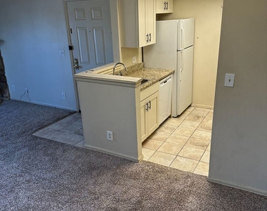 842 Tenderfoot Hills Road #201 - Photo Thumbnail 12