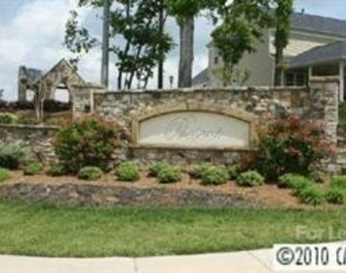 4309 Overbecks Lane - Photo Thumbnail 15