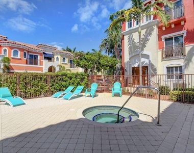 1602 Coastal Bay Boulevard - Photo Thumbnail 35