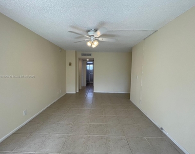 9431 Live Oak Pl - Photo Thumbnail 4