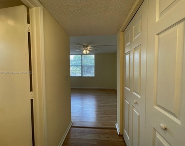 9431 Live Oak Pl - Photo Thumbnail 20