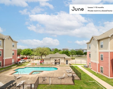 1901 Crossing Place, Austin, Tx, 78741 - Photo Thumbnail 22