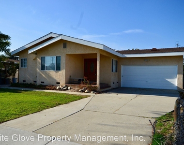 1237 Carob Way - Photo Thumbnail 17