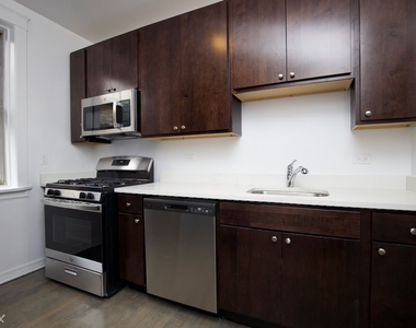 3004 N. Whipple, Unit 5 - Photo Thumbnail 2